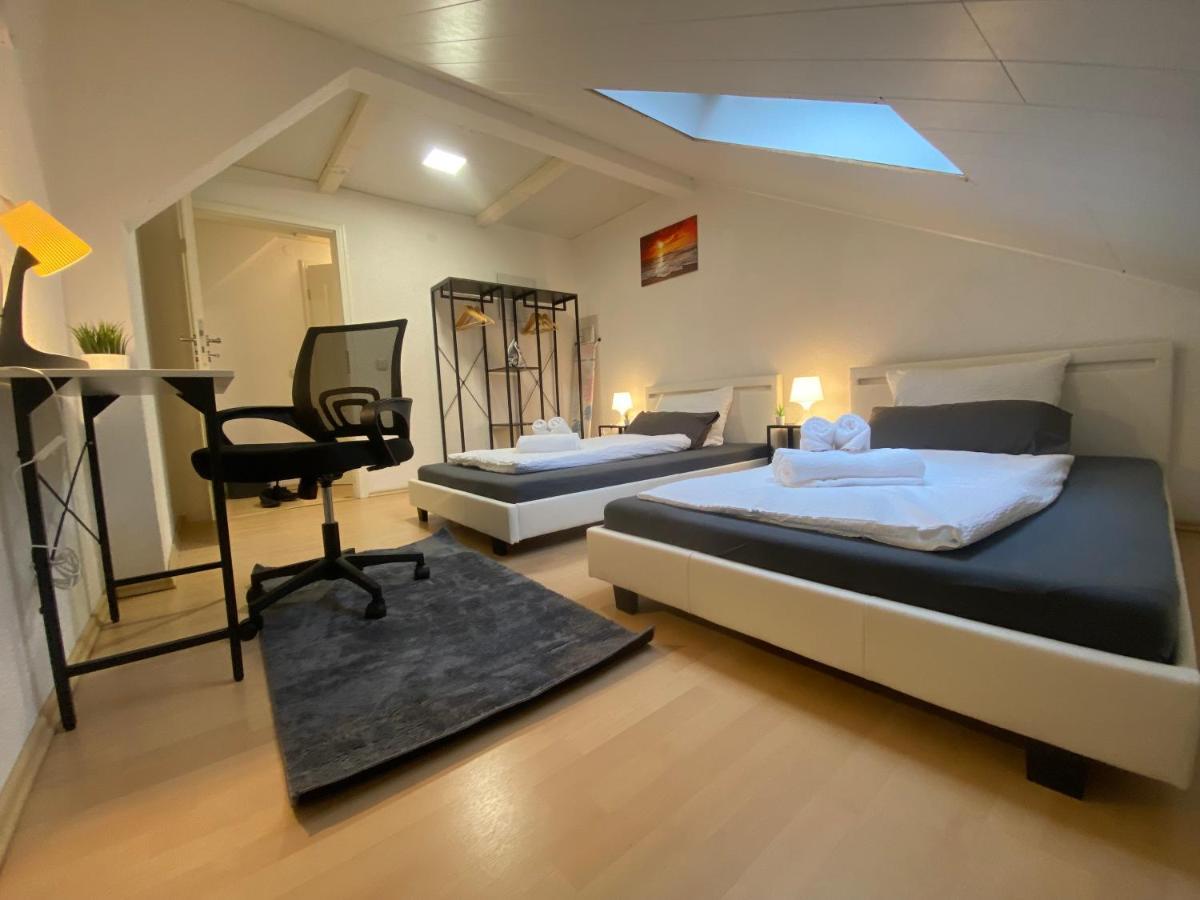 Deluxe Business Suite Mit Netflix Premium & Parkplatz, Zentral Zu Audi & Schwarz Gruppe With 2 Bedrooms Bad Friedrichshall Buitenkant foto